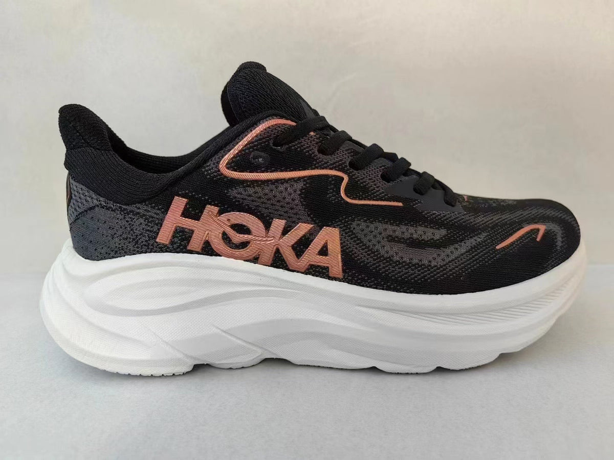 HOKA Clifton 10 Black/Gold